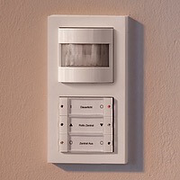 Блок выклюатель и датчик движения на 2 поста Gira E2 Цвет: Белый глянцевый