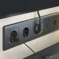 5-местная рамка Werkel Stream с розетками типа F, HDMI-розеткой, USB-розеткой, TV-розеткой, цвет: графит