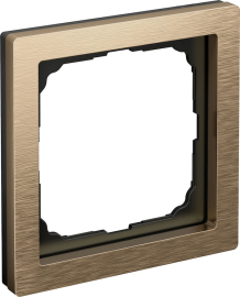 Рамка Pure
ArtGallery Pure,  1 пост,   цвет - латунь,  вертикальная,  горизонтальная,  металл,  GAL312201,  Systeme Electric
 - PULSAL.RU