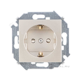 Розетка
Simon 15,  со шторками,  с заземлением,  одинарная,  винтовые клеммы,   цвет - шампань,  пластмасса,  1591443-034,  Simon
 - PULSAL.RU