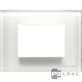 Рамка (итальянский стандарт)
Zenit,  3 модуля,   цвет - белое стекло,  горизонтальная,  стекло,  N2473 CB,  2CLA247300N3001,  ABB
 - PULSAL.RU