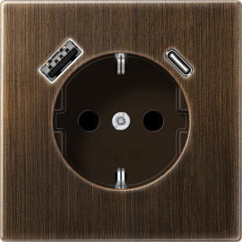 Розетка USB A+C с электрической розеткой
LS 990,  LS-design,  FD-design,  USB type-C 5V,  USB type-A 5V,  Электр. с USB,  двойная,   цвет - латунь античная,  металл,  ME1520-15CAAT,  ME 1520-15 CA AT,  JUNG
 - PULSAL.RU