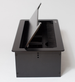 Люк настольный на 4 поста
Системы лючков,  для столов и мебели,  4 поста,  8 модулей,   цвет - черный,  металл,  300011-SPL,  300011,  SPL
 - PULSAL.RU