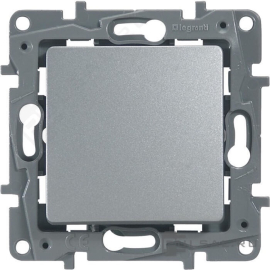 Переключатель перекрестный
Etika,  одноклавишный,  без подсветки,   цвет - алюминий,  пластмасса,  672449,  6 724 49,  Legrand
 - PULSAL.RU