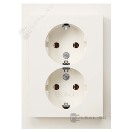 Розетка
K.1,  без шторок,  с заземлением,  двойная,  безвинтовые клеммы,   цвет - белый глянцевый,  пластмасса,  47747009,  4774 70 09,  Berker
 - PULSAL.RU
