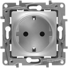 Розетка
Etika,  без шторок,  с заземлением,  одинарная,  винтовые клеммы,   цвет - алюминий,  пластмасса,  672421,  6 724 21,  Legrand
 - PULSAL.RU